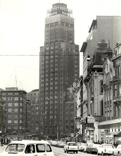 Historische foto van de Boerentoren aan de Schoenmarkt in Antwerpen.